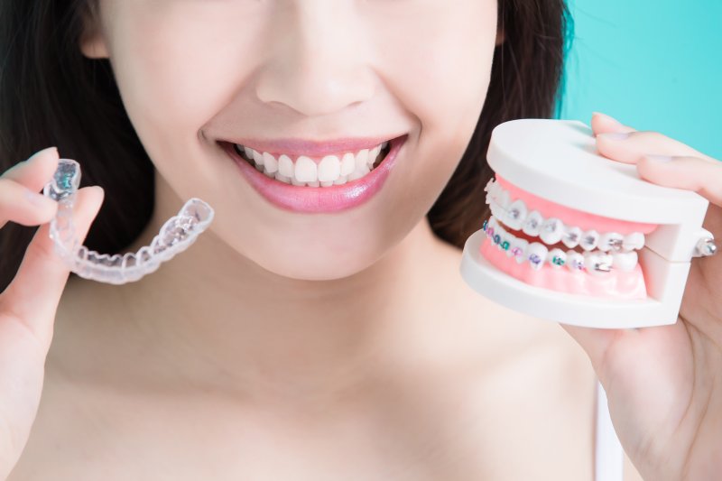 Invisalign vs Braces: Which is Best for You? (Pros & Cons plus Costs)